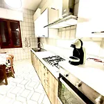 Apartment A Due Passi Dal Centro Elena1