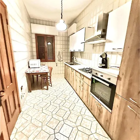 A Due Passi Dal Centro Elena1 * プーラ